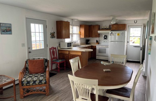 Matunuck Casa | Pond House on Potter Pond