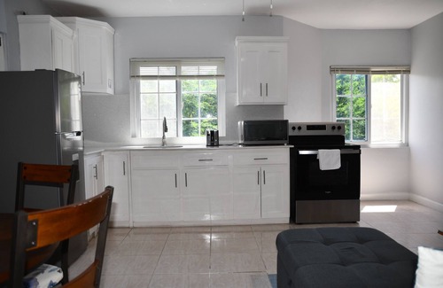 Yallahs Apartamento | Pond View Apartment unit #2