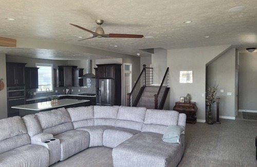 Sioux Falls Casa | Pond View Retreat, 6 Bedroom, 4 Bath, 3 Level Luxury Home In Sioux Falls.