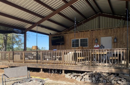Dawson Cabina | Pondfront Tiny House - Private Escape to the Peaceful Countryside