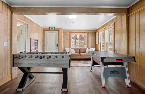 Custer Casa | Pondside Lodge BHBungalows #5