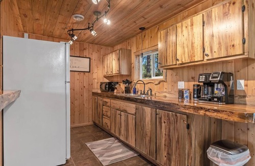 Custer Apartamento | Pondside Lodge: Hottub + Sauna + Firepit + Game Room