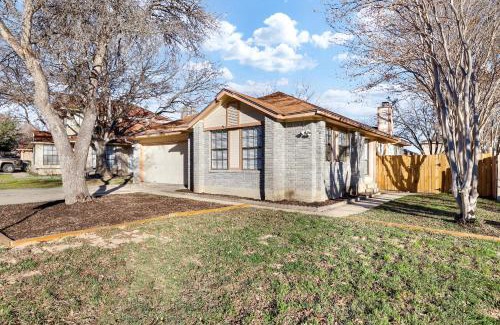 Wetmore Casa | Pong - A Birdy Vacation Rental