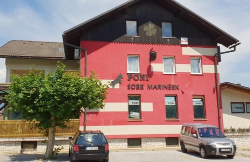 Naklo Cama Y Desayuno | PONI NAKLO - Sobe Marinšek