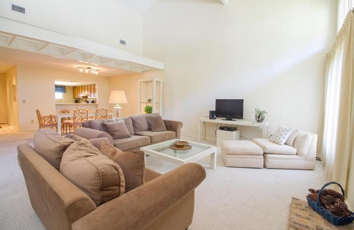 Palm Valley Apartamento | Ponte Vedra Players Club Villa 36, Players Club Pool, 2 Bedrooms, Sleeps 4