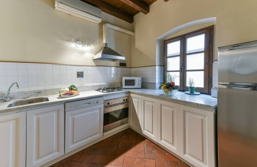 Santo Spirito Apartamento | Pontormo large apartment with fireplace in Oltrarno