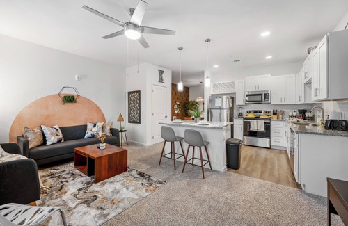 Yulee Apartamento | POOL 3BR Wildlight Gym Bikes Nature Trails Cornhole Grill Deck near Amelia!