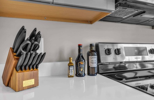Chattanooga Casa | Pool! 4K TVs! Walkable to Riverwalk & Bike Rentals