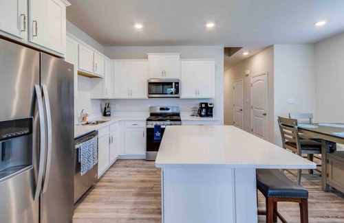 Millville Casa | Pool Access ~ | 3BR | Pets OK + Free Beach Shuttle