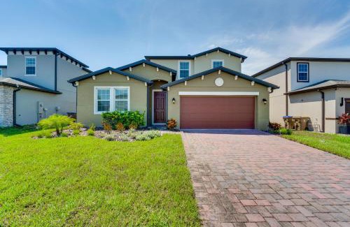St. Cloud Casa | Pool Access Family Gem with Views in St Cloud!