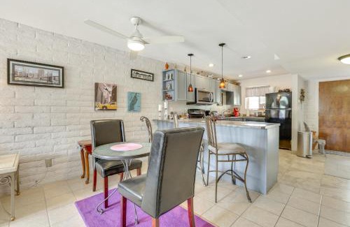 North Scottsdale Apartamento | Pool and Hot Tub Access! Chic Condo in Scottsdale