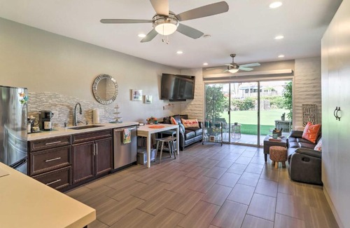 Palm Desert Apartamento | Pool and Hot Tub Access Palm Desert Studio Condo