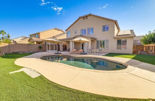 San Tan Valley Casa | Pool and Patio San Tan Valley Getaway!