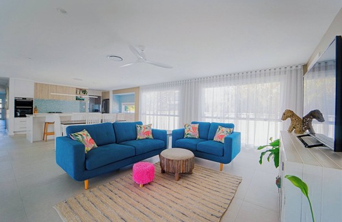 Palm Beach Casa | Pool and Pool at Palm Beach