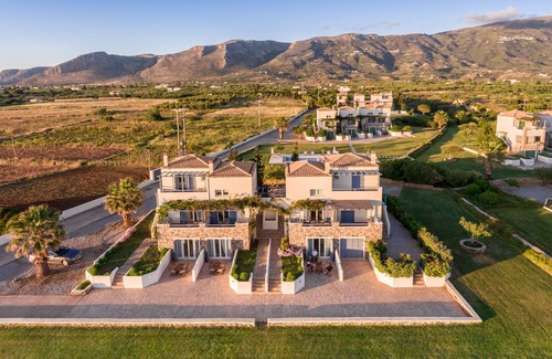 Neapoli Villa | Increíble villa frente al mar | Neapoli Villas