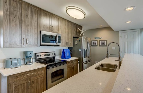 Sandbridge Casa | Pool by the Sea | 480 ft to the beach | Private Pool and Hot Tub