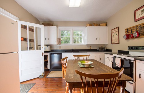 Aiken Casa | Pool Cottage, Down Town Cottage