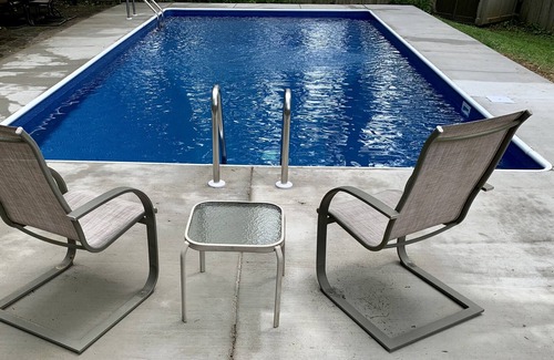 Durham Casa | Newly remodeled pool, cozy 1940s bungalow in Northgate Park