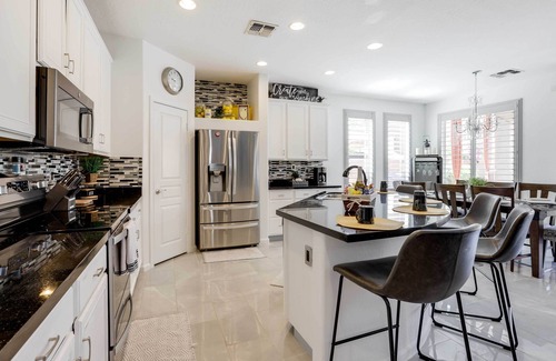 Cottonflower Casa | Pool, Fire Pit & Grill: Goodyear Home!