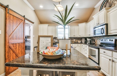 Lubbock Casa | POOL, Firepit, Gameroom, Great for Families