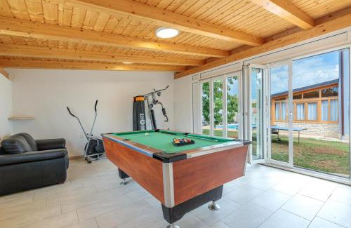 Barbariga Casa | Pool & Fun House Betiga 1 with Gym