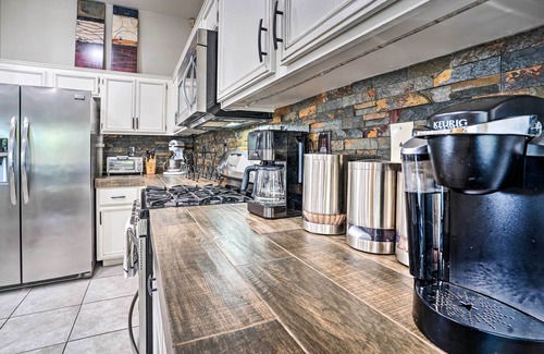 Indio Casa | Pool & Game Room: Pet-Friendly Indio Retreat