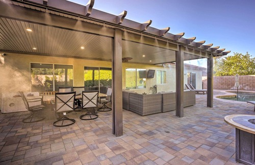 Indio Cabaña | Pool & Game Room: Pet-friendly Indio Retreat