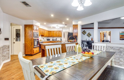 Hinesville Casa | Pool + Gameroom: Family Fun Retreat in Hinesville!