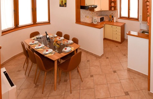 Svetvincenat Casa | Piscina, parrilla, WiFi, billar, bicicletas, bádminton, lavavajillas, lavadora.