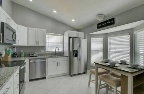 Indian Ridge Casa | Pool home 5 miles to Disney! Great for families!