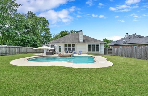 April Sound Casa | Pool home in Gated Golf Course community on Lake Conroe