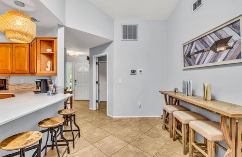 Palmetto Casa | Pool Home That Backs Up to Water- Only 20 Miles to Beautiful Florida Beaches!