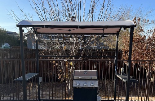 Apple Valley Casa | Pool home w/ lots of games & toys + Tesla Charger