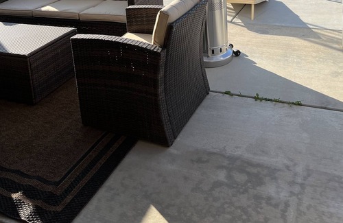 Apple Valley Casa | Pool home w/ lots of games & toys + Tesla Charger