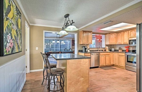 Walsingham Casa | Pool, Hot Tub & Billard Beach Escape, Dog Friendly