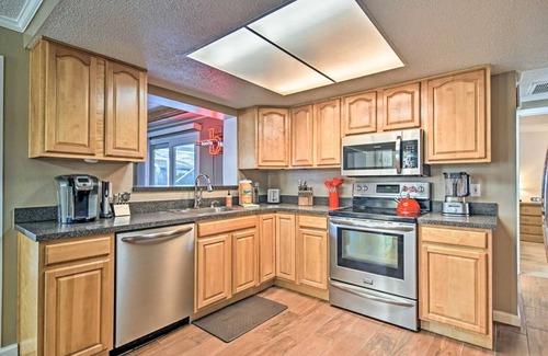 Walsingham Casa | Pool, Hot Tub & Billard Beach Escape, Dog Friendly