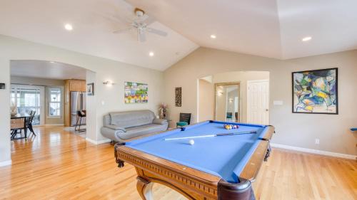 Sebastopol Casa | Pool Hot Tub Firepit Game Room Minutes from Sebastopol Russian River Baker Lane Retreat