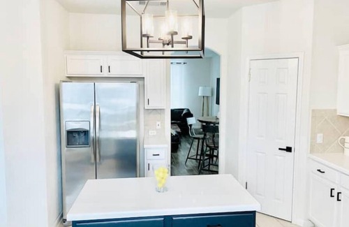 Pflugerville Casa | Pool/hot tub LUXE HUGE 4Rrms 10Beds Game rm near Kalahari!