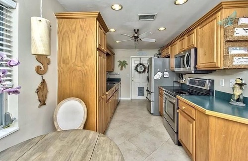 Palm River Estates Casa | Pool/hot-tub Pet Friendly home with outdoor kitchen