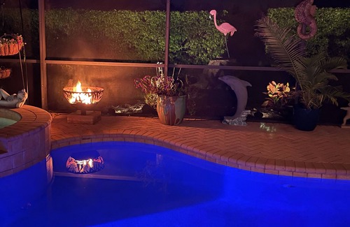 Palm River Estates Casa | Pool/hot-tub Pet Friendly home with outdoor kitchen