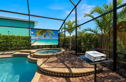 Bradenton Casa | Pool+HotTub+Outdoor Movie+GameRoom+Arcade