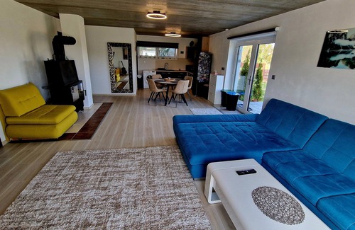 Zajickov Casa | Pool House La Perla