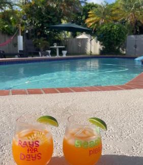 Cutler Bay Casa | Pool House Resort heated swimming pool family getaway
