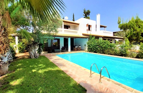 Plepi Casa | Pool house with private boat dock, 260m from beach (2 bedrooms)