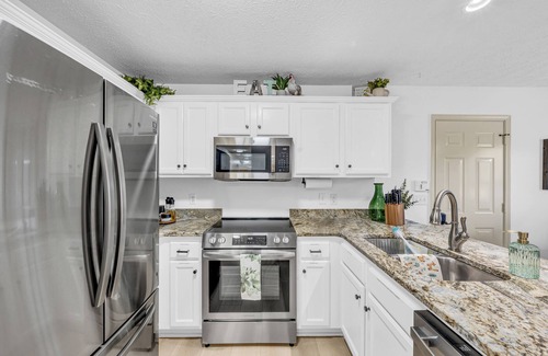 Murfreesboro Casa | Pool, King size bed, quiet cul-de-sac. Welcome home!