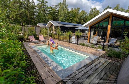 Municipality of Rhenen Casa | Pool Lodge - Vakantiepark De Thijmse Berg