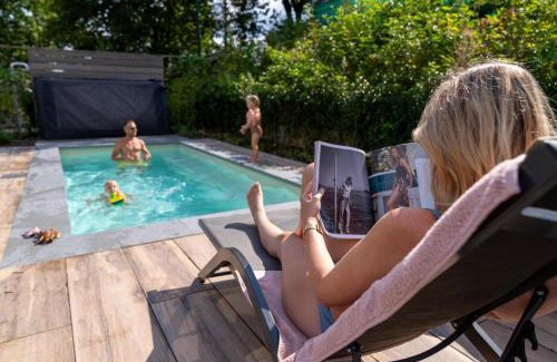 Municipality of Rhenen Casa | Pool Lodge - Vakantiepark De Thijmse Berg