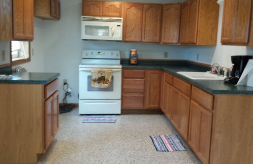 Ferryville Cabina | Pool Nine Bunkhouse.