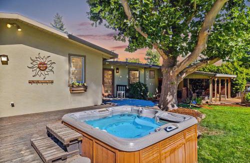 Kenwood Casa | Pool Paradise in Wine Country!