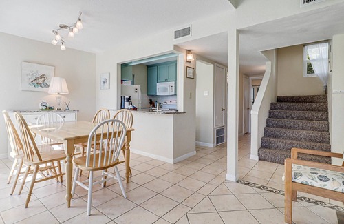 Sailhouse Condominio | Pool, Pier, Boat dock, Ramp and Trailer Parking, Tennis Courts.